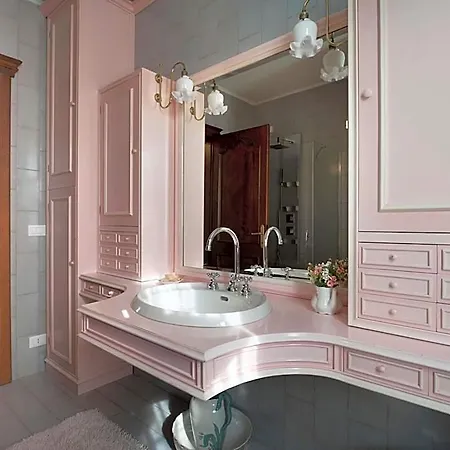 Couette-café Lisetta 4*
